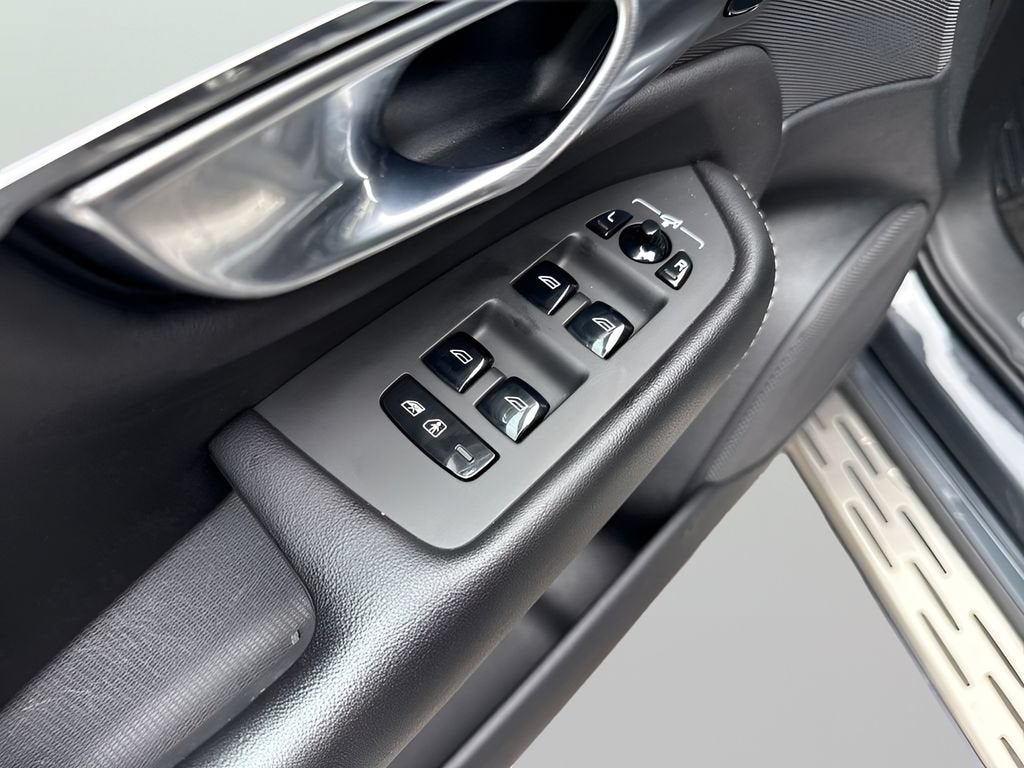 2022 Volvo XC90 Inscription