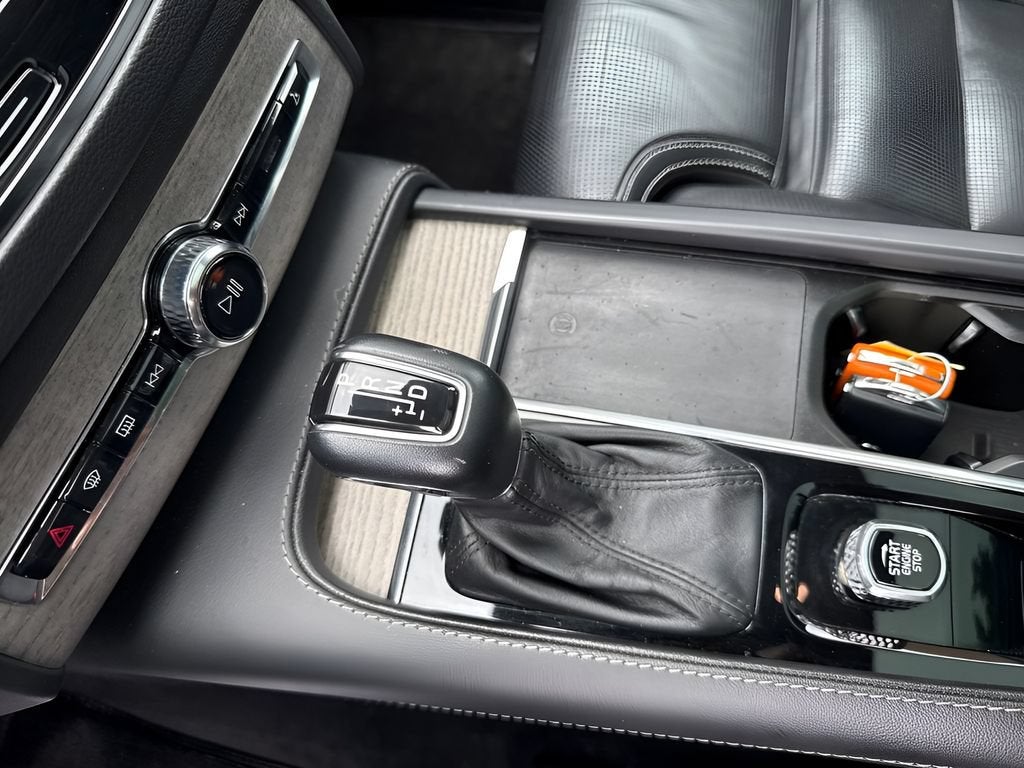 2022 Volvo XC90 Inscription