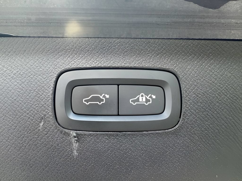 2022 Volvo XC90 Inscription