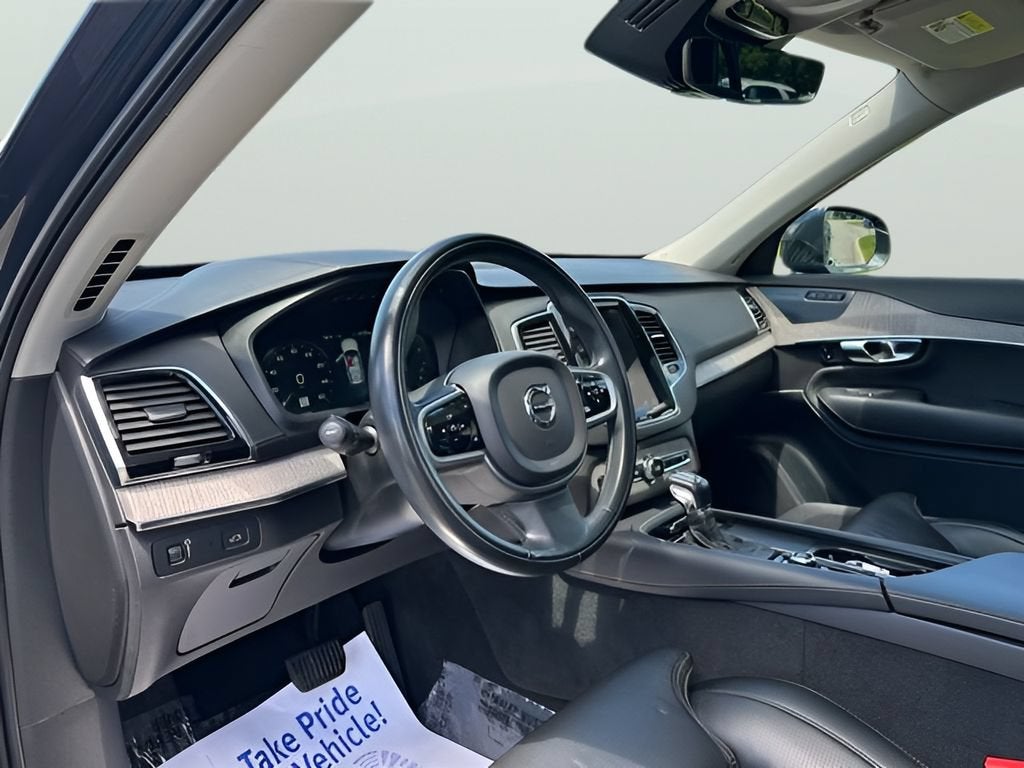 2022 Volvo XC90 Inscription