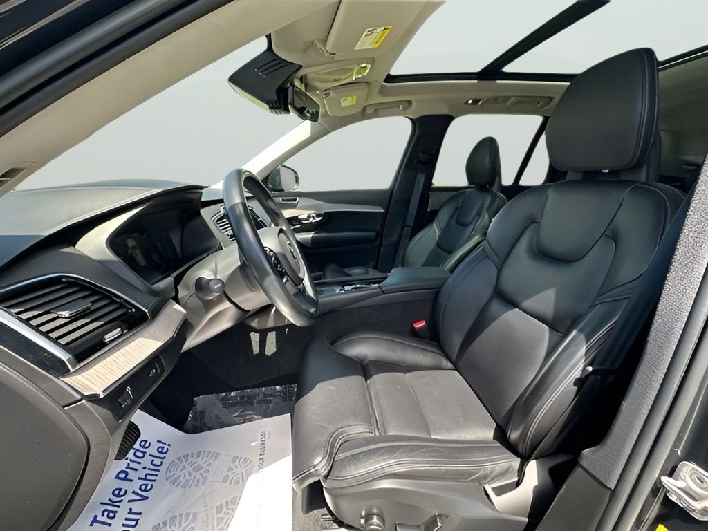 2022 Volvo XC90 Inscription