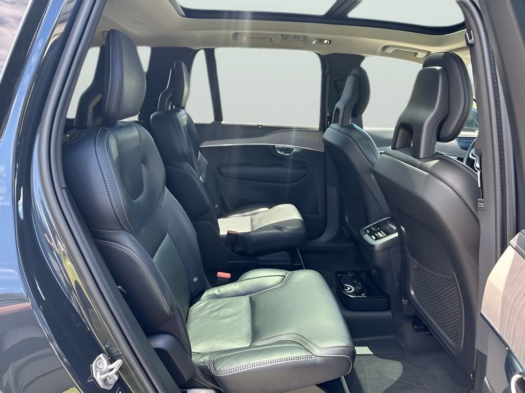 2022 Volvo XC90 Inscription