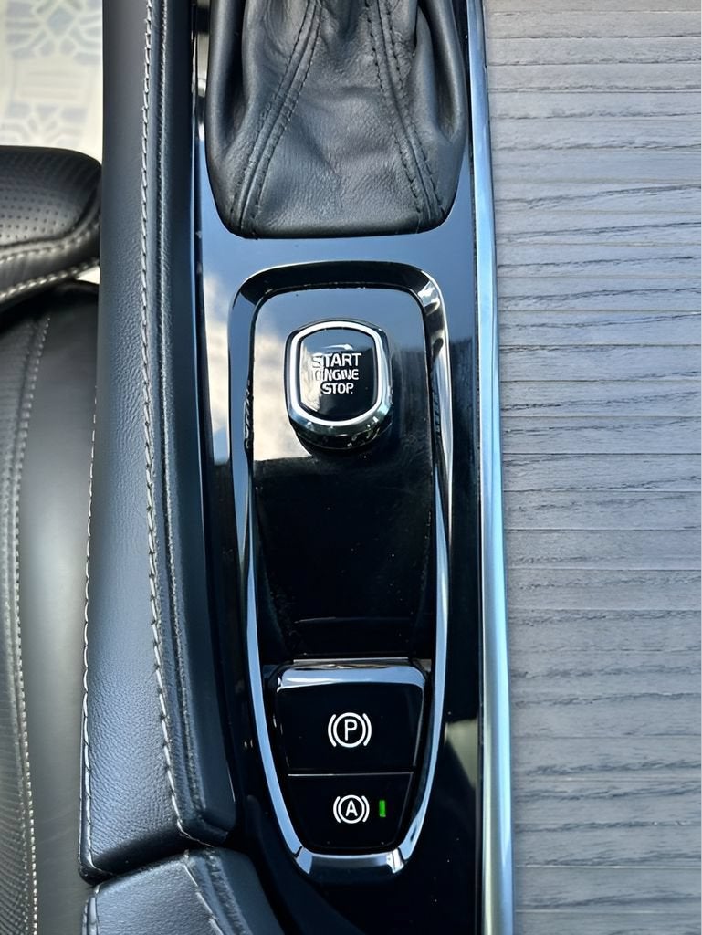 2022 Volvo XC90 Inscription