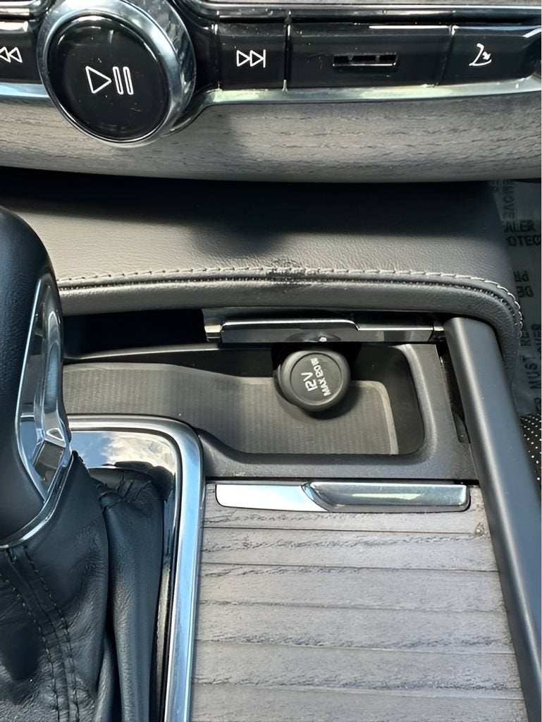 2022 Volvo XC90 Inscription