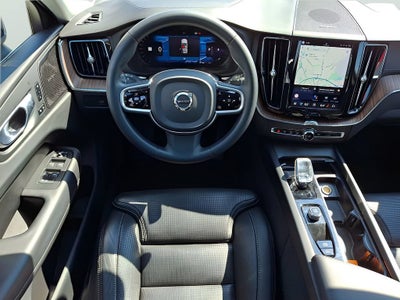 2023 Volvo XC60 Ultimate Bright Theme