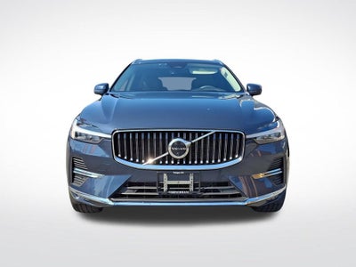 2023 Volvo XC60 Ultimate Bright Theme