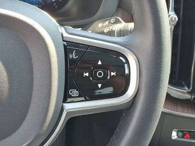 2023 Volvo XC60 Ultimate Bright Theme