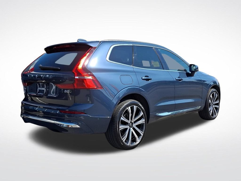 2023 Volvo XC60 Ultimate Bright Theme