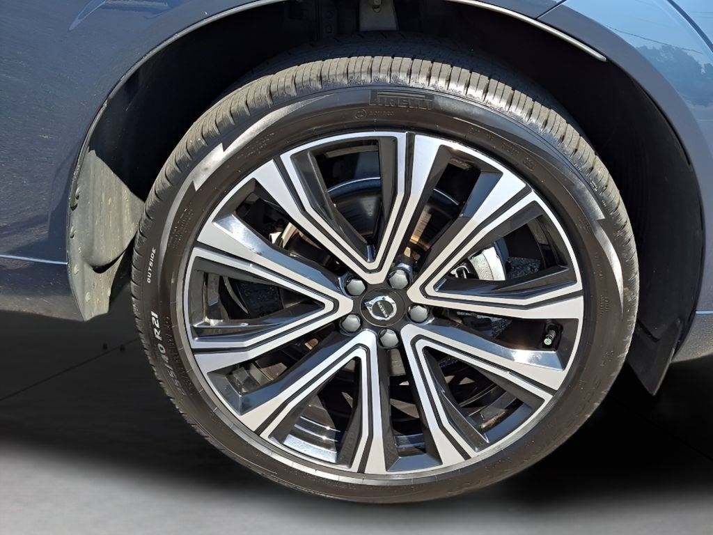 2023 Volvo XC60 Ultimate Bright Theme